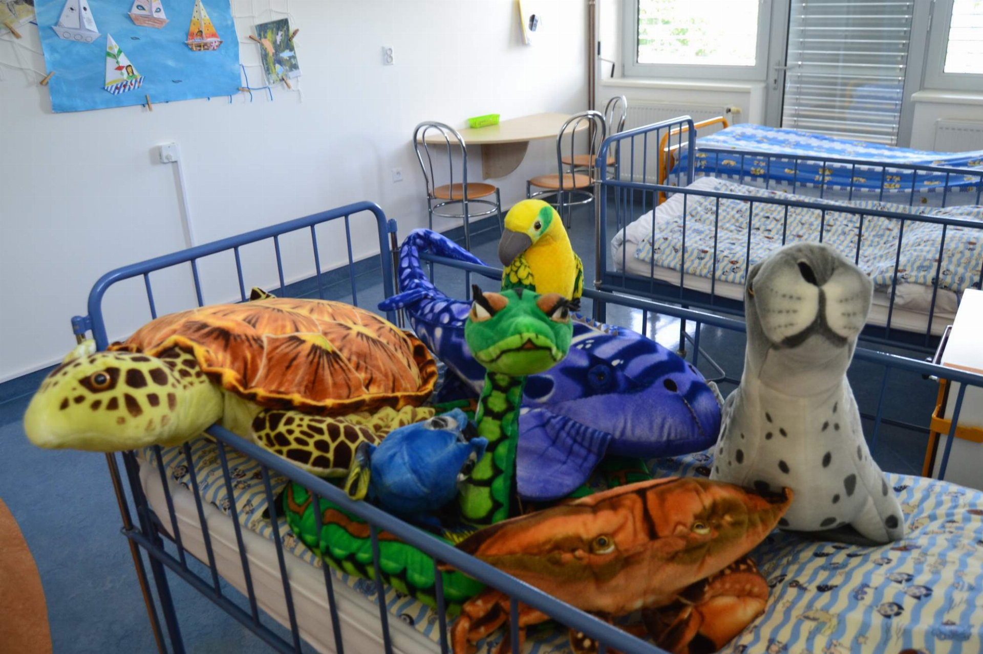 I STONAT SE DÁ S ÚSMĚVEM aneb červen 2019 na dětském oddělení